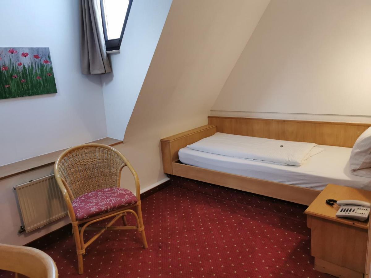 Landhotel Oelmuehle Mombris Экстерьер фото